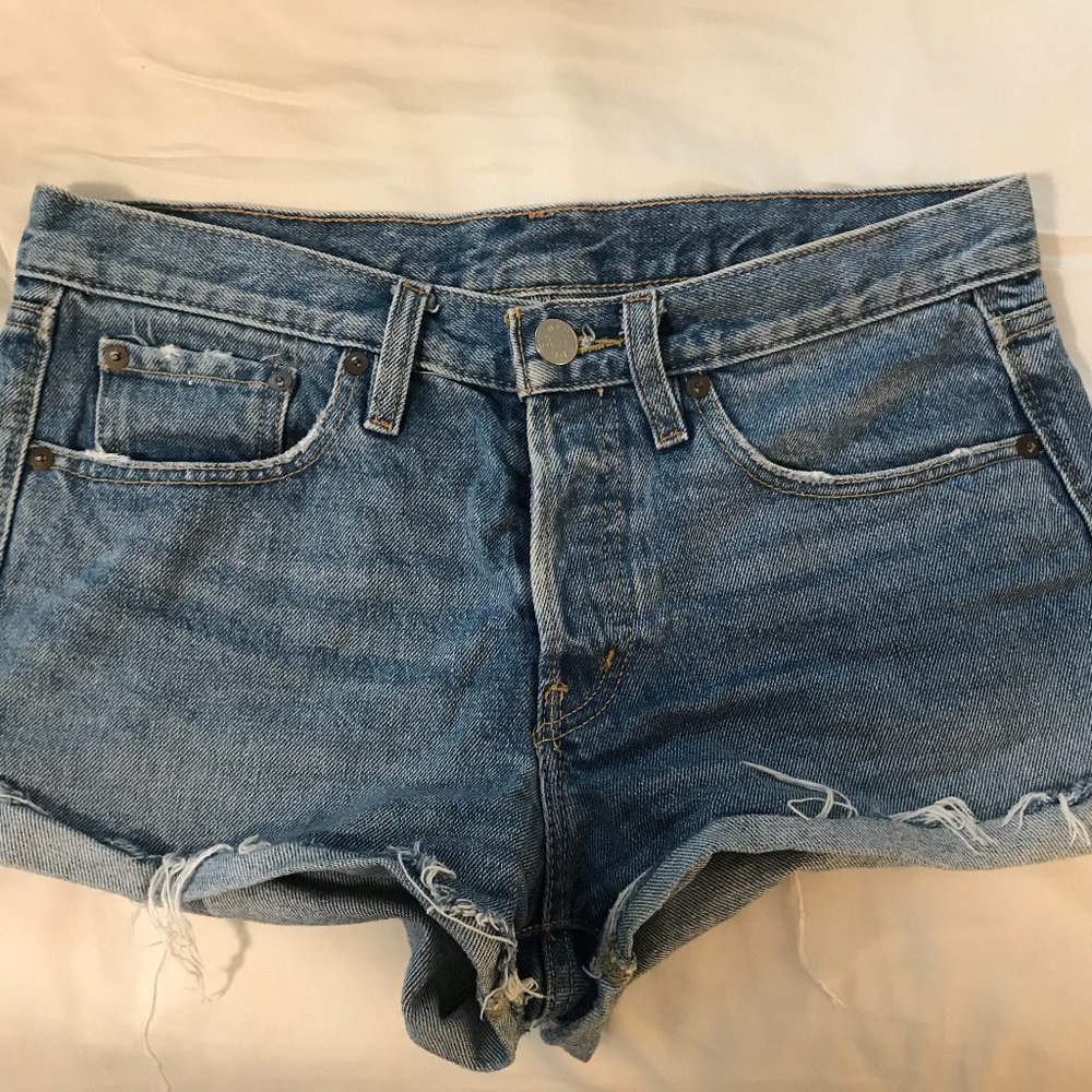 BDG Mid-Rise Tomgirl Denim Short